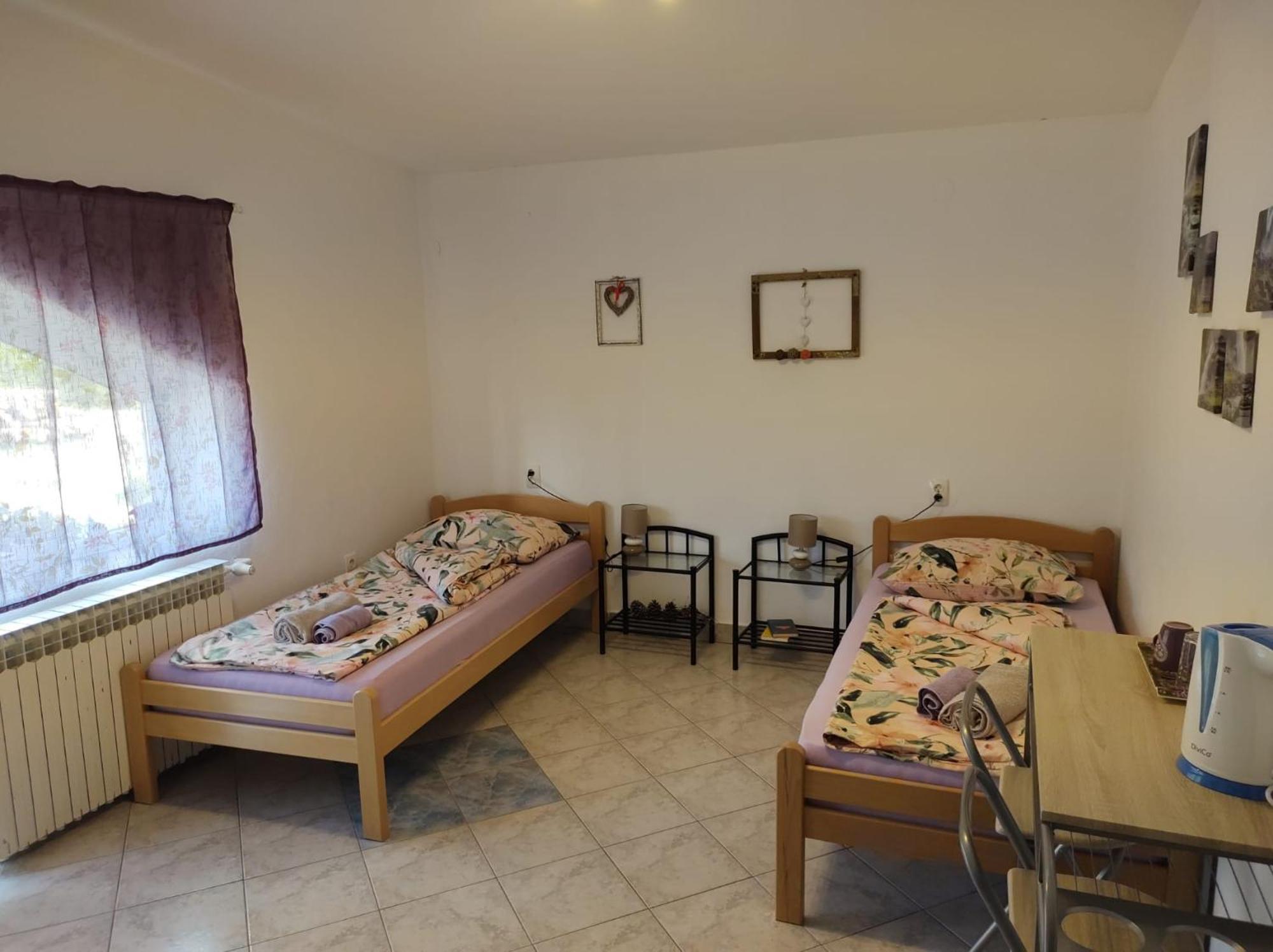 Apartment Ada Bed & Breakfast Gračac Pokoj fotografie